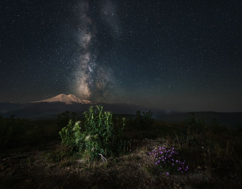 Ночь в горах Кавказа фото превью
