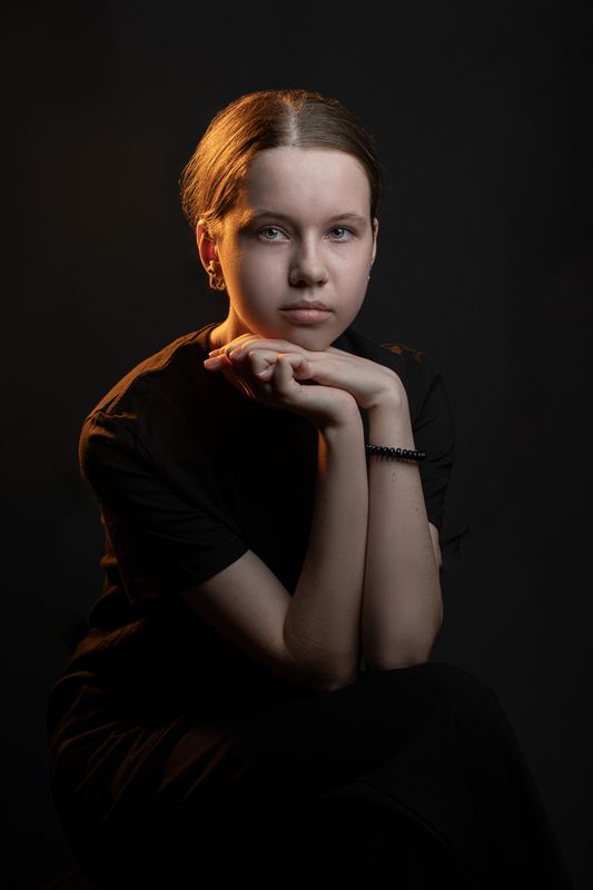 портрет девочки фото превью