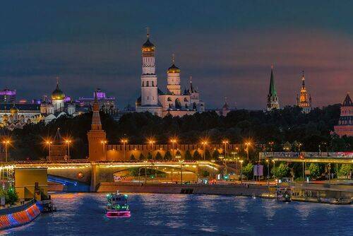 Вечерняя Москва
