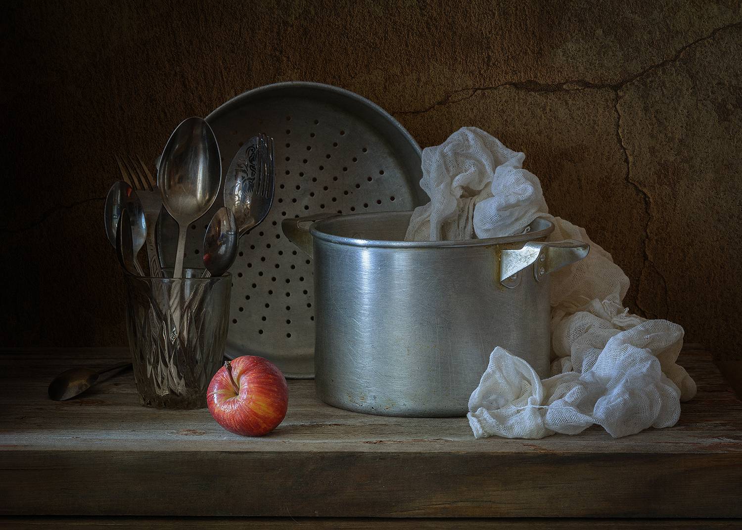 яблоко, кастрюля, посуда, ложки, вилки, стакан, марля, Алексей Бычков