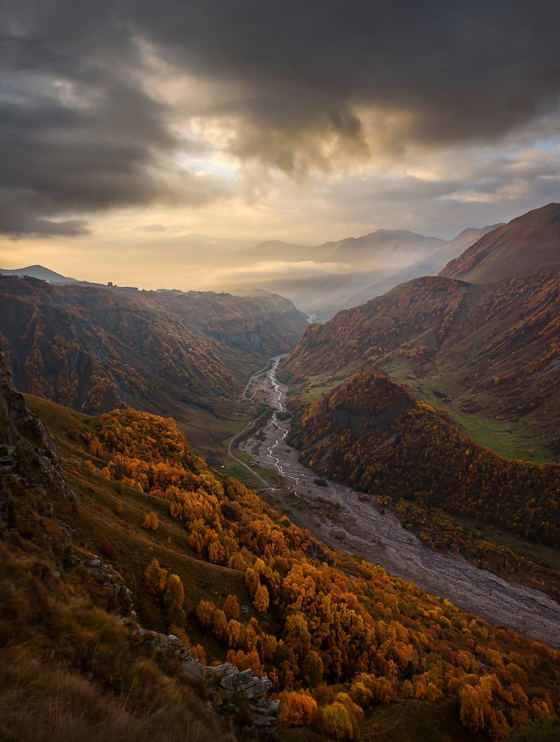 кавказ, горы, грузия, georgia, горный пейзаж, рассвет в горах, крестовый перевал, гудаури, облака, ущелье, горная река, осень в горах, Zakharov Armen