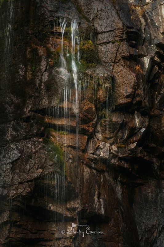 скалы, водопад, природа Вечный танец воды и камня... фото превью