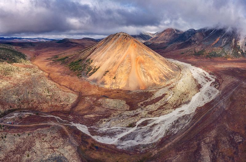 Кысыл-Хая или Красная гора фото превью