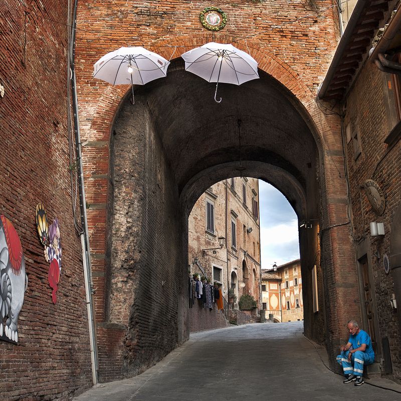 сан-миниато, италия, праздник города Праздник закончился фото превью