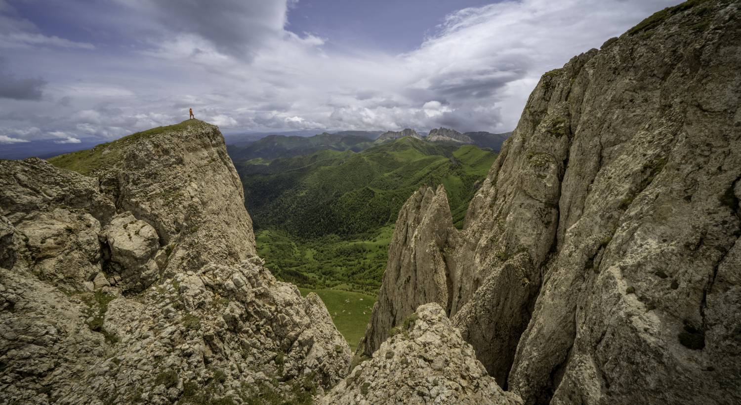 Россия, республика Адыгея, Большой Тхач, Чёртовы ворота, Восточный и Западный Ачешбоки, Гаврилов Юрий