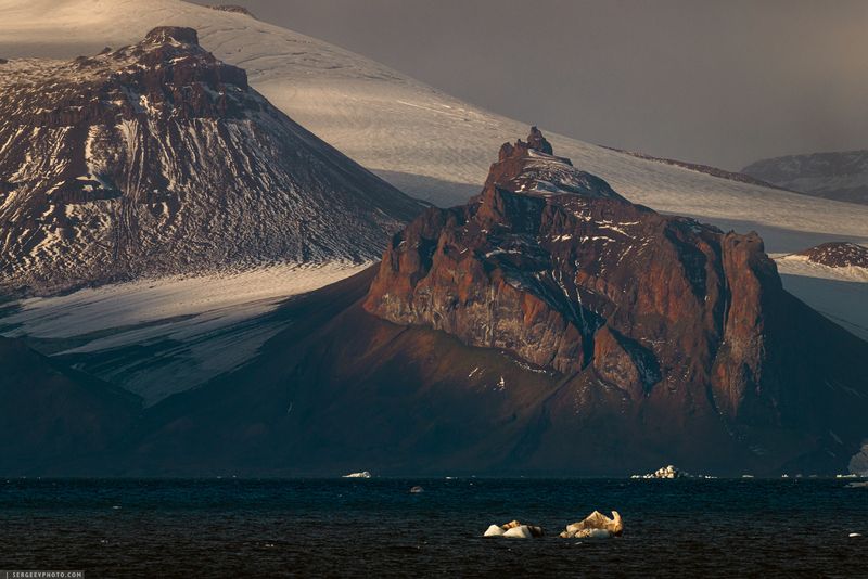 Каменные монументы Арктики | Stone monuments of the Arctic фото превью