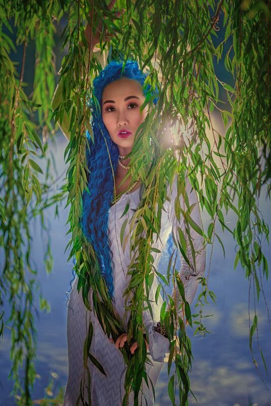 девушка страсть красота изгибы нежность взгляд свет блики туман лето красота стиль мода Ева фото превью