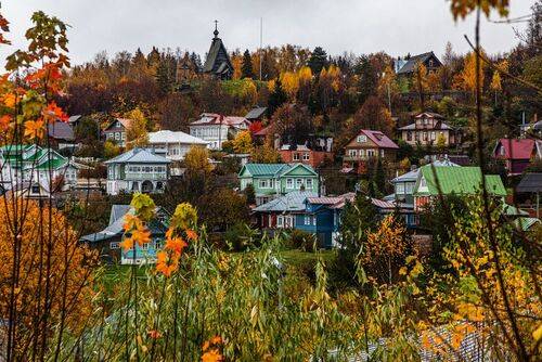 гора Левитана