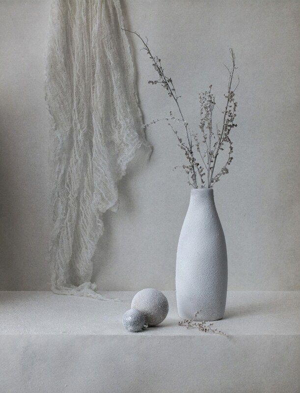 Белый натюрморт фото превью