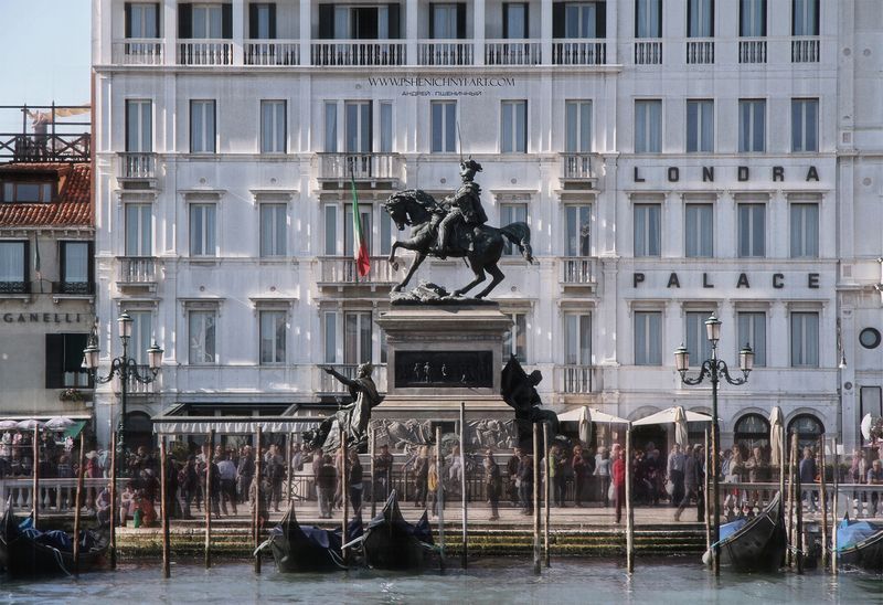 венеция, италия, история, памятник виктору эммануилу ii, гранд-канал, городской пейзаж, архитектура, скульптура Оживлённый полдень на Гранд-Канале фото превью