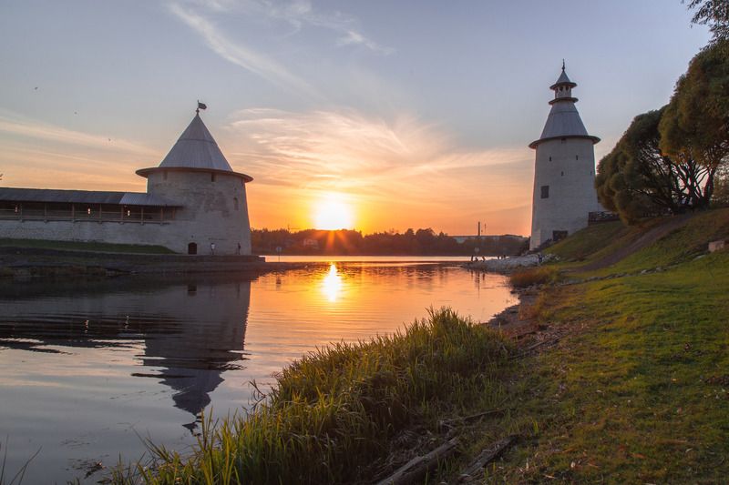 Псков, город Псков, Псковский кром, Псковская область Вечер на Пскове фото превью