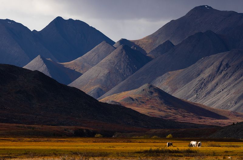 Непогода надвигается на хребет Улахан-Чистай. фото превью
