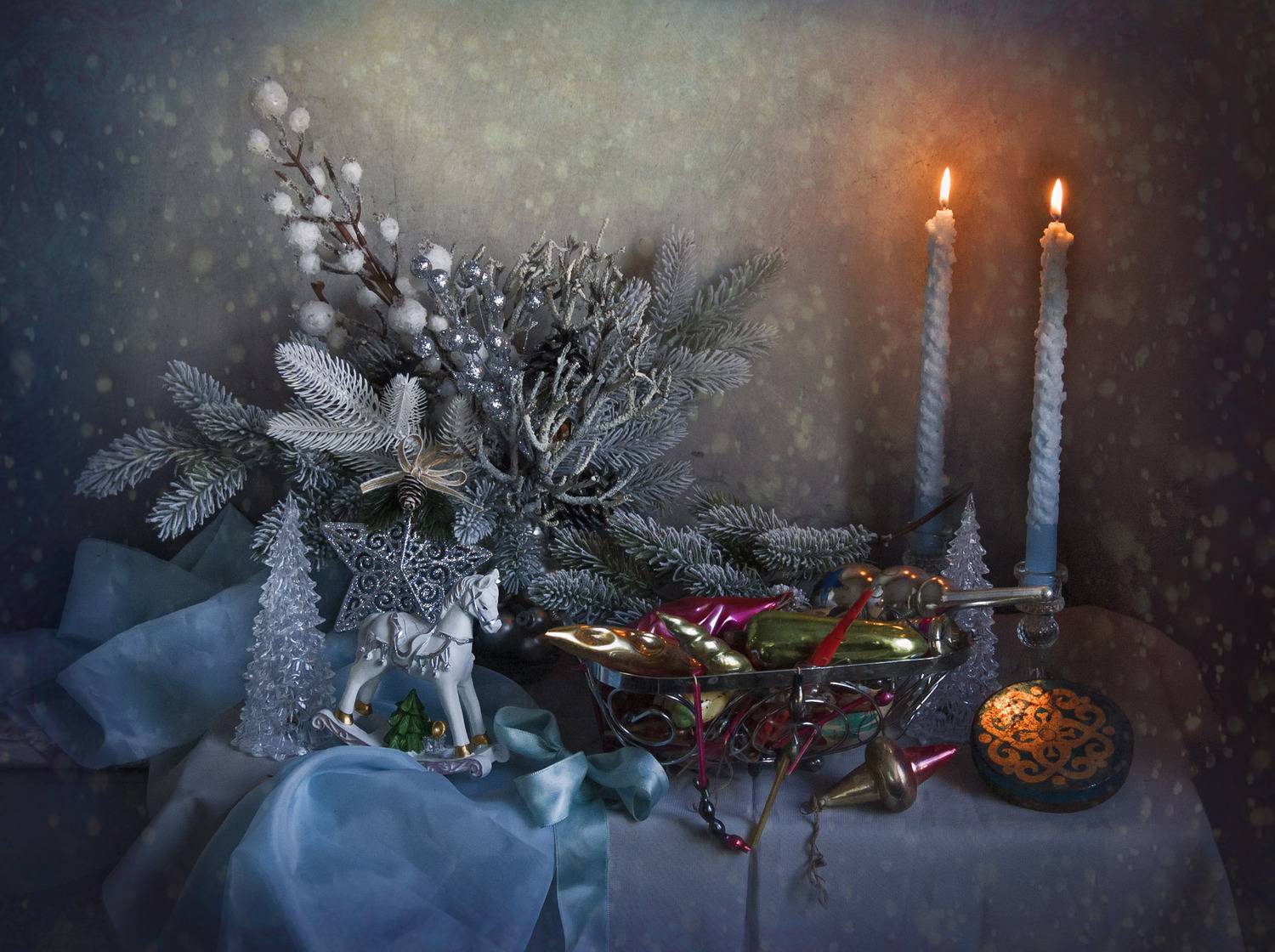 ёлка, игрушки, свечи. лошадка, Зимина Лионелла