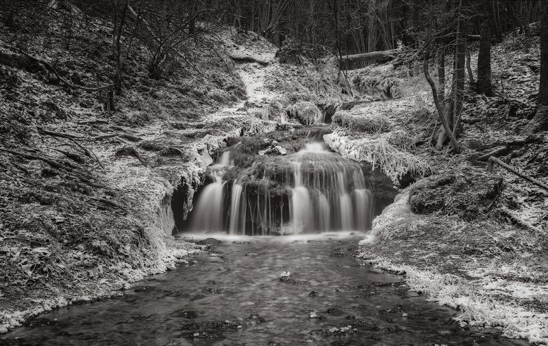 waterfall spring forest snow winter A forest river waterfall in Winter фото превью