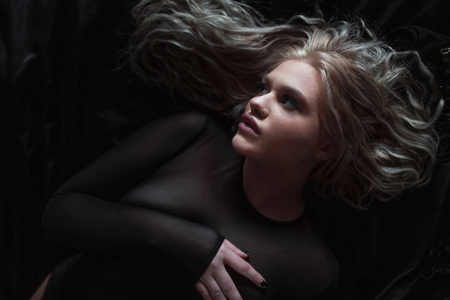 #portrait   #girl   #mood   #night   #light   #shadow   #aesthetics   #fineartphotography, Александр Кислов