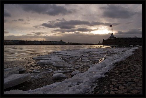 Невская предвесенняя пейзажная зарисовка