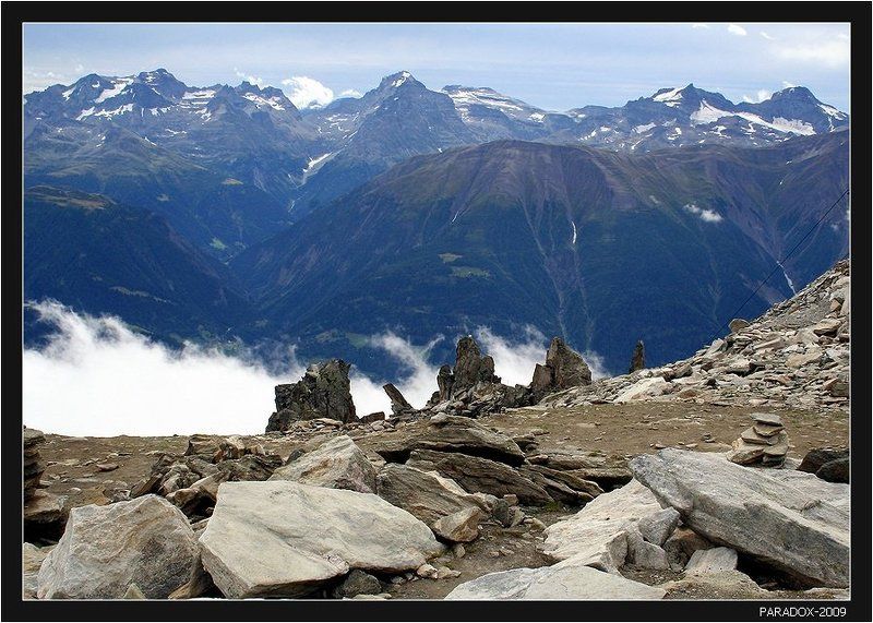 switzerland, eggishorn, aletsch, glacier, альпы, алечский, ледник, туман, облака ,paradox Бодался ледник с туманом фото превью