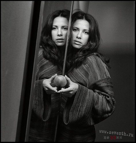 Александра с сестрой