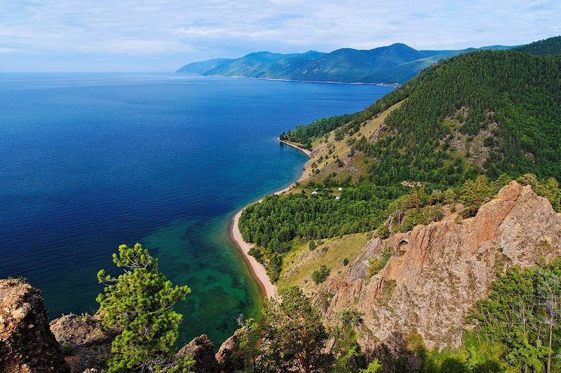 Байкал со скалы Скрипер фото превью