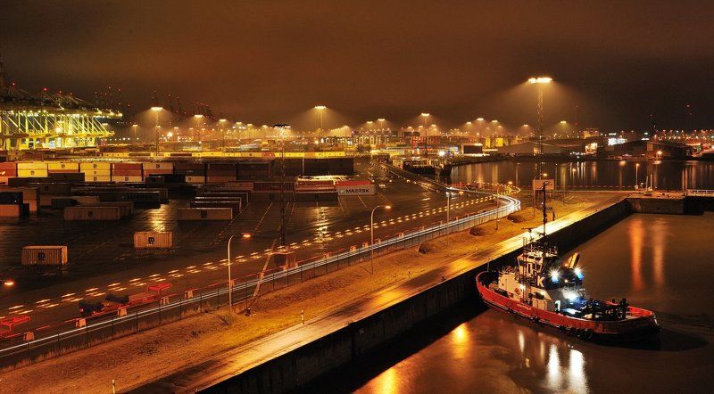 бремерхафен, порт, буксир, В  порту фото превью