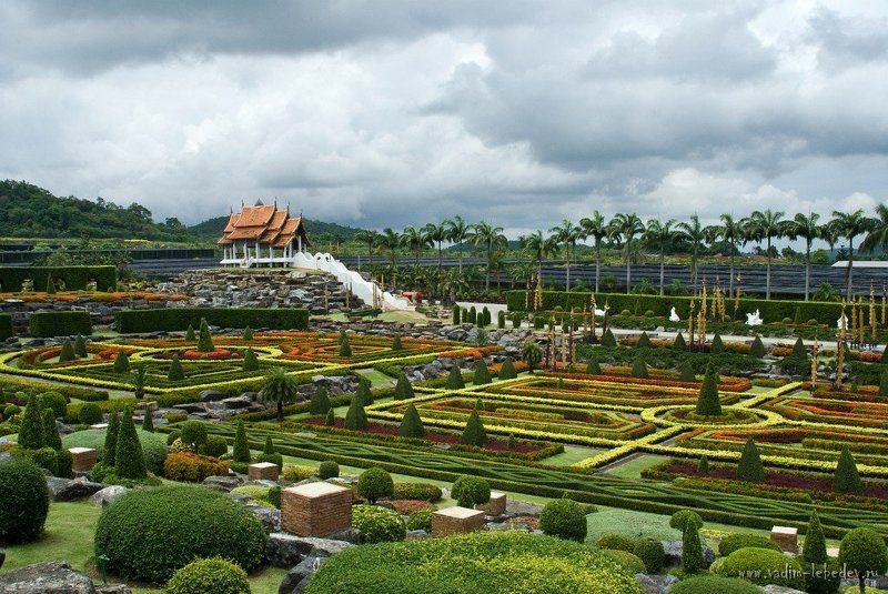 Парк Нонг Нуч в сезон дождей фото превью