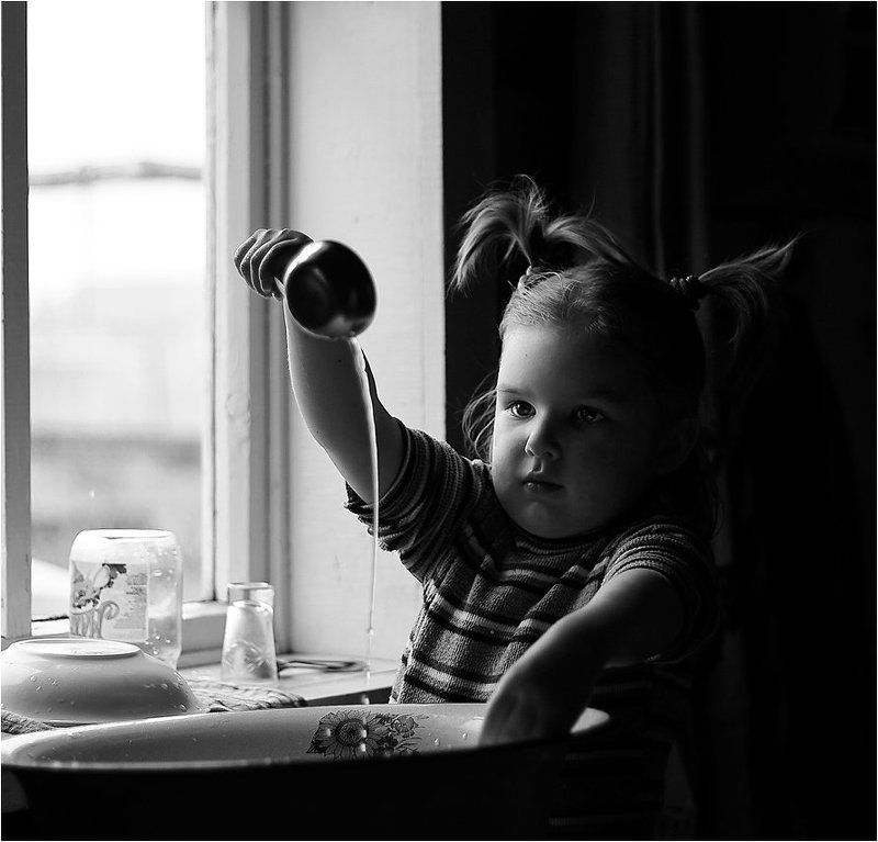 о сконцентрированности, илья шалафаев, детский портрет, посудомойшица о сконцентрированности фото превью