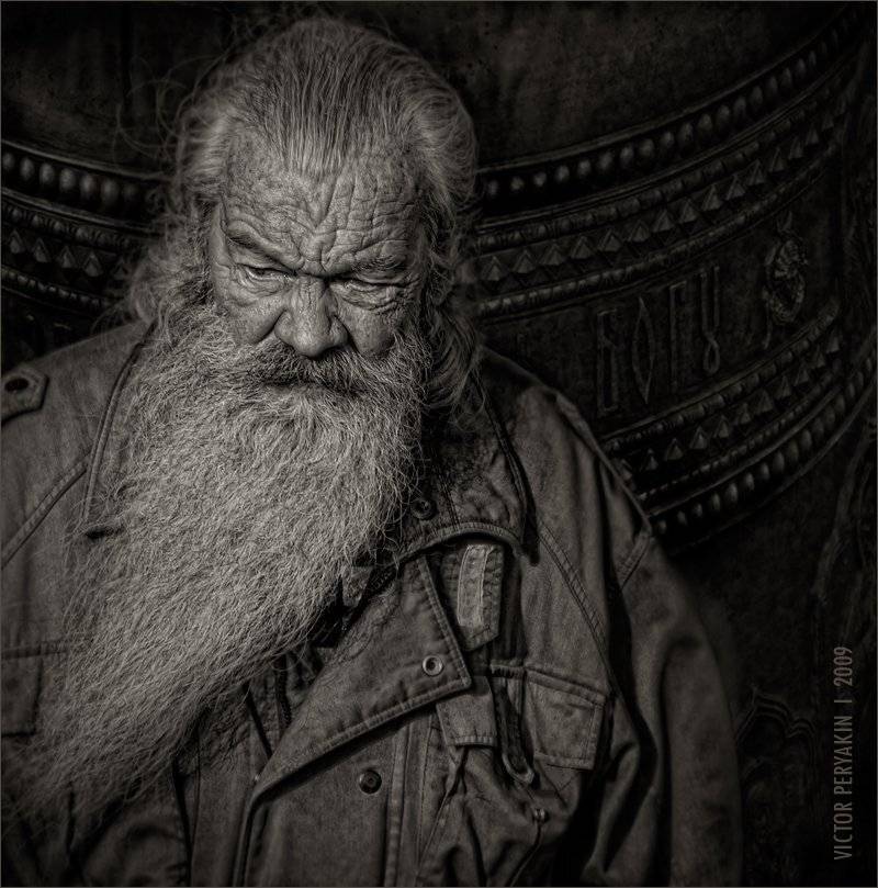 , Виктор Перякин