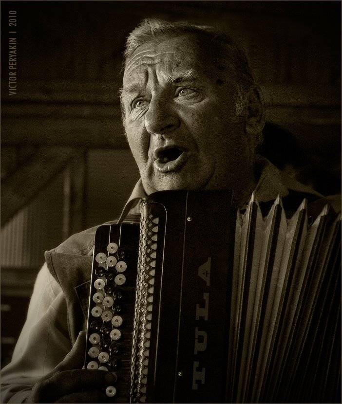 , Виктор Перякин