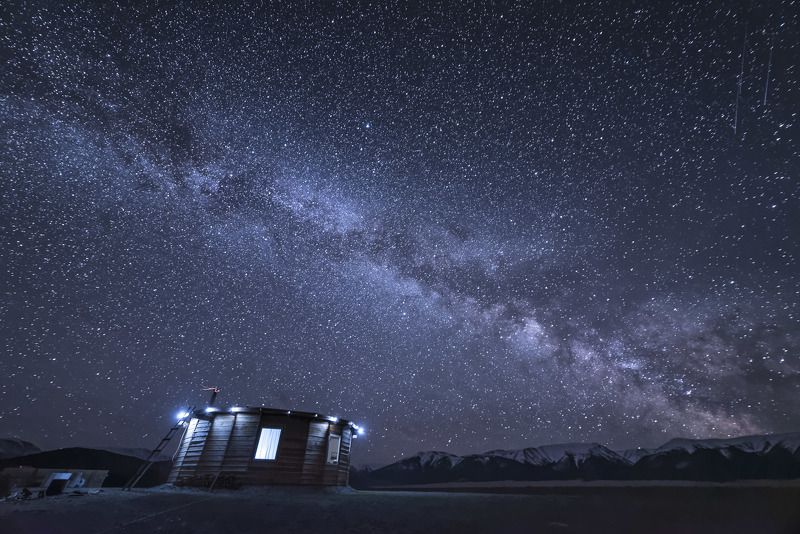 пейзаж, звезды, ночь, звездная ночь, природа, млечный путь, горы, небо, ночное небо Дом звездочета фото превью
