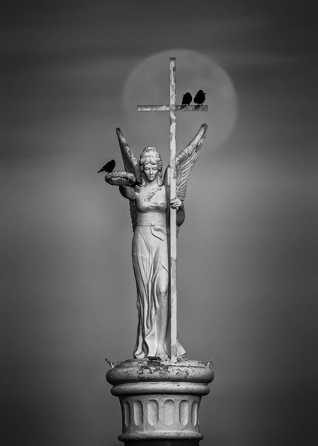 кавказ, кавказские минеральные воды, кмв, ессентуки, луна, полнолуние, статуя, стела, скульптура, fullmoon, moon, черно-белое, 600 мм, Zakharov Armen