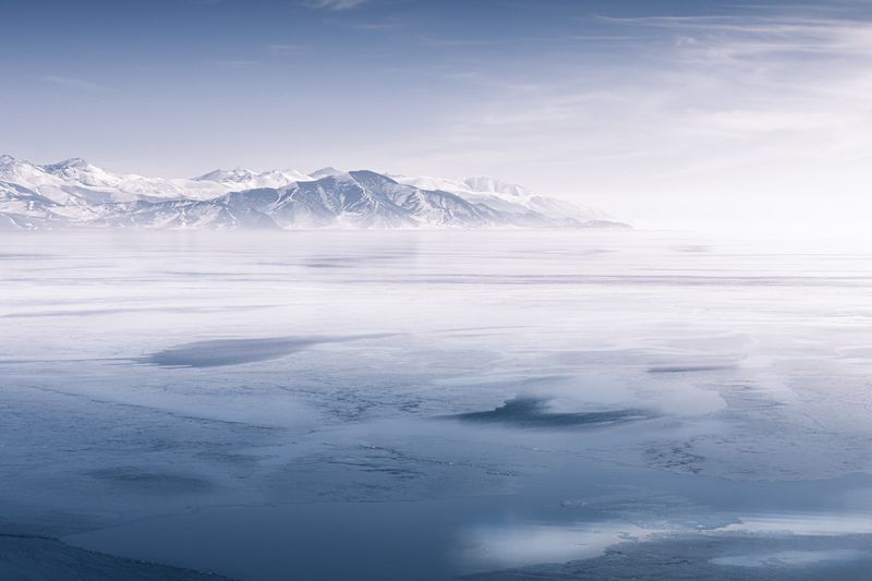 Озеро Севан фото превью