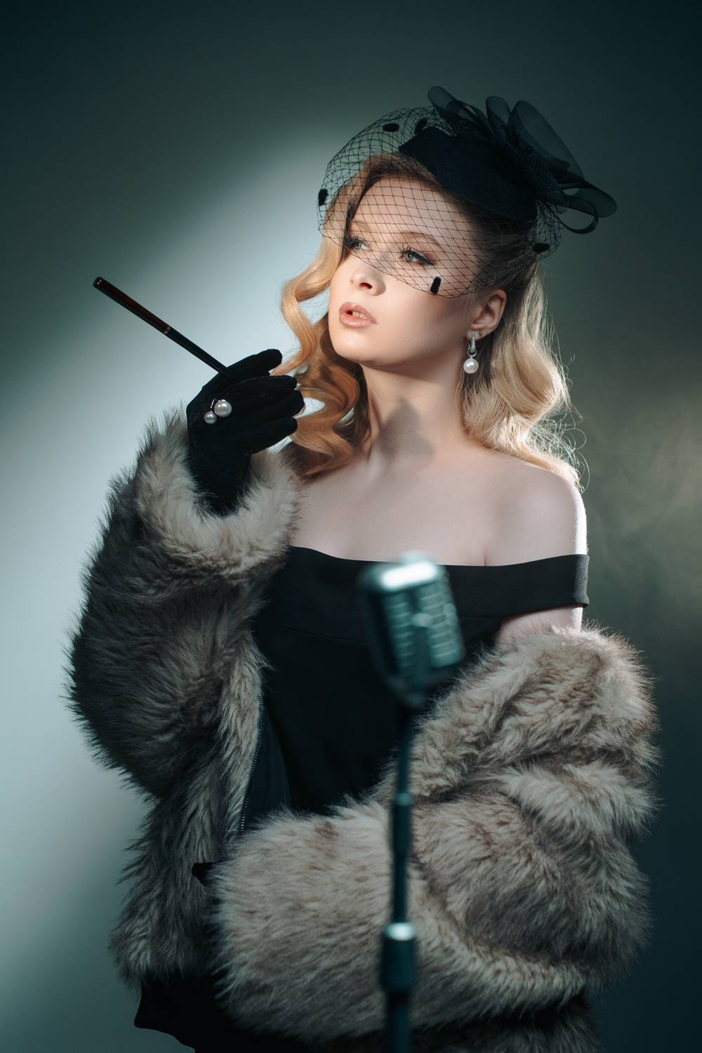 , Мирон Макс