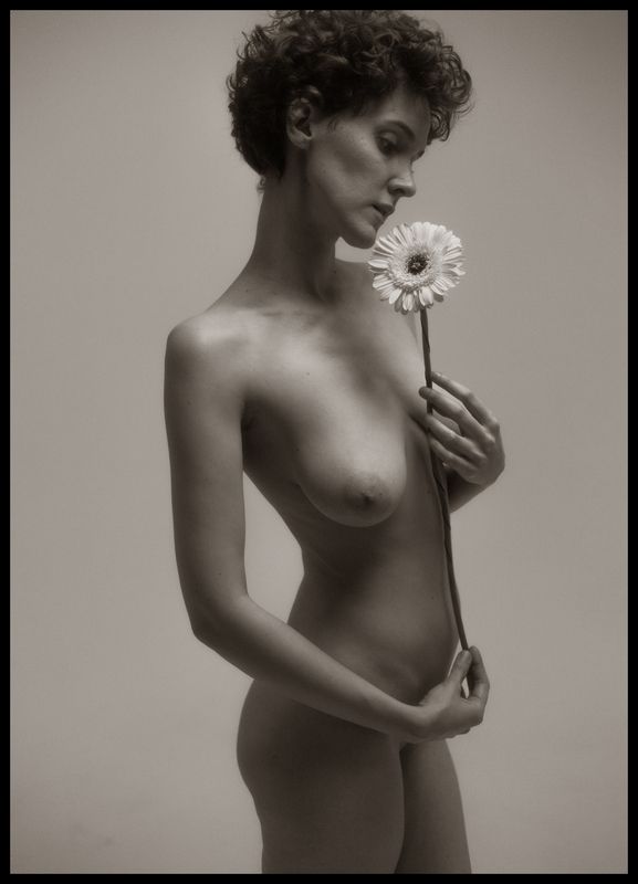 Анна с герберой фото превью