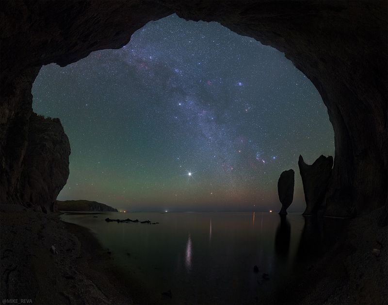 Ночь в Дубовой бухте фото превью