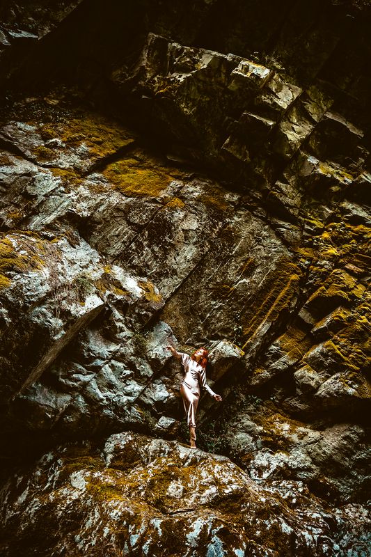 woman, portrait, fashion, beauty, outdoors Where the Earth holds me фото превью