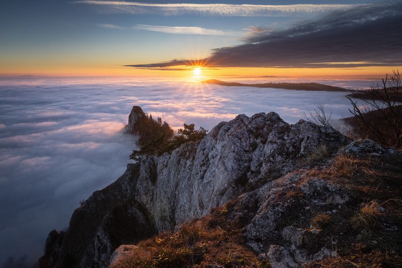 Vršatec rock cliffs фото превью