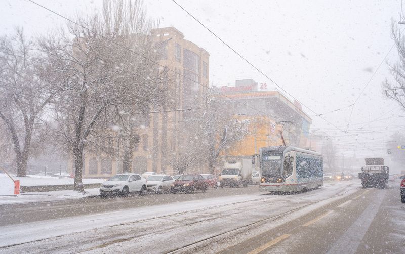 rostov, snowfall, old, city, winter, frozen, weather, tram, newyear, Ростов на Дону. фото превью