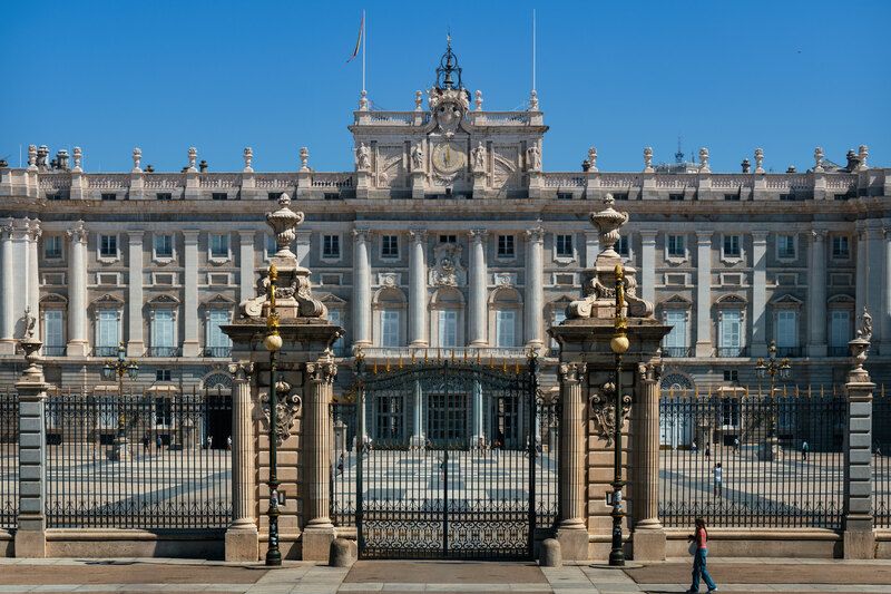#City #Facade #Palace #Landmark #Classical architecture #Official residence #Tourist attraction #Government #Presidential palace #Column Royal Palace of Madrid фото превью