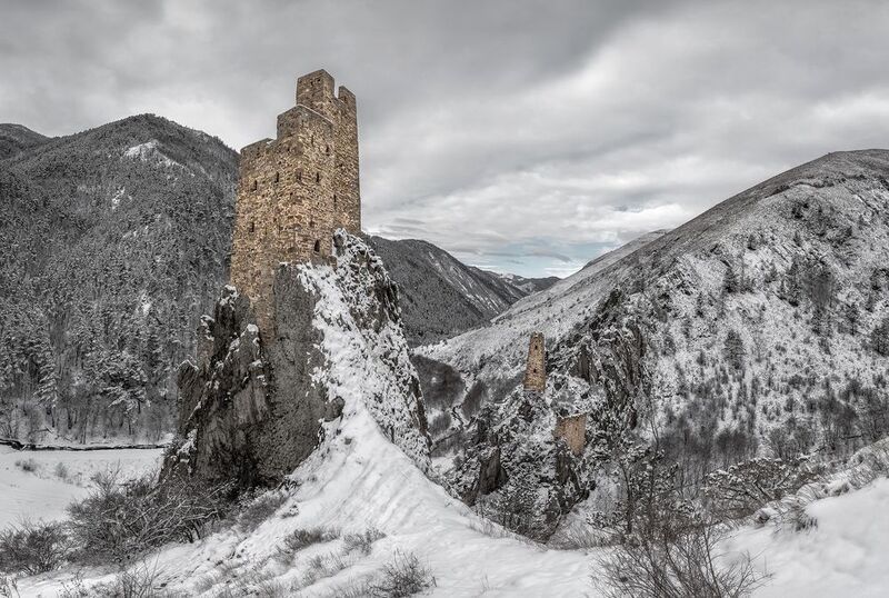 кавказ, горы, ингушетия, эрзи, вовнушки, башня, башни, tower, архитектура, architecture, зима в горах Снежная башня фото превью