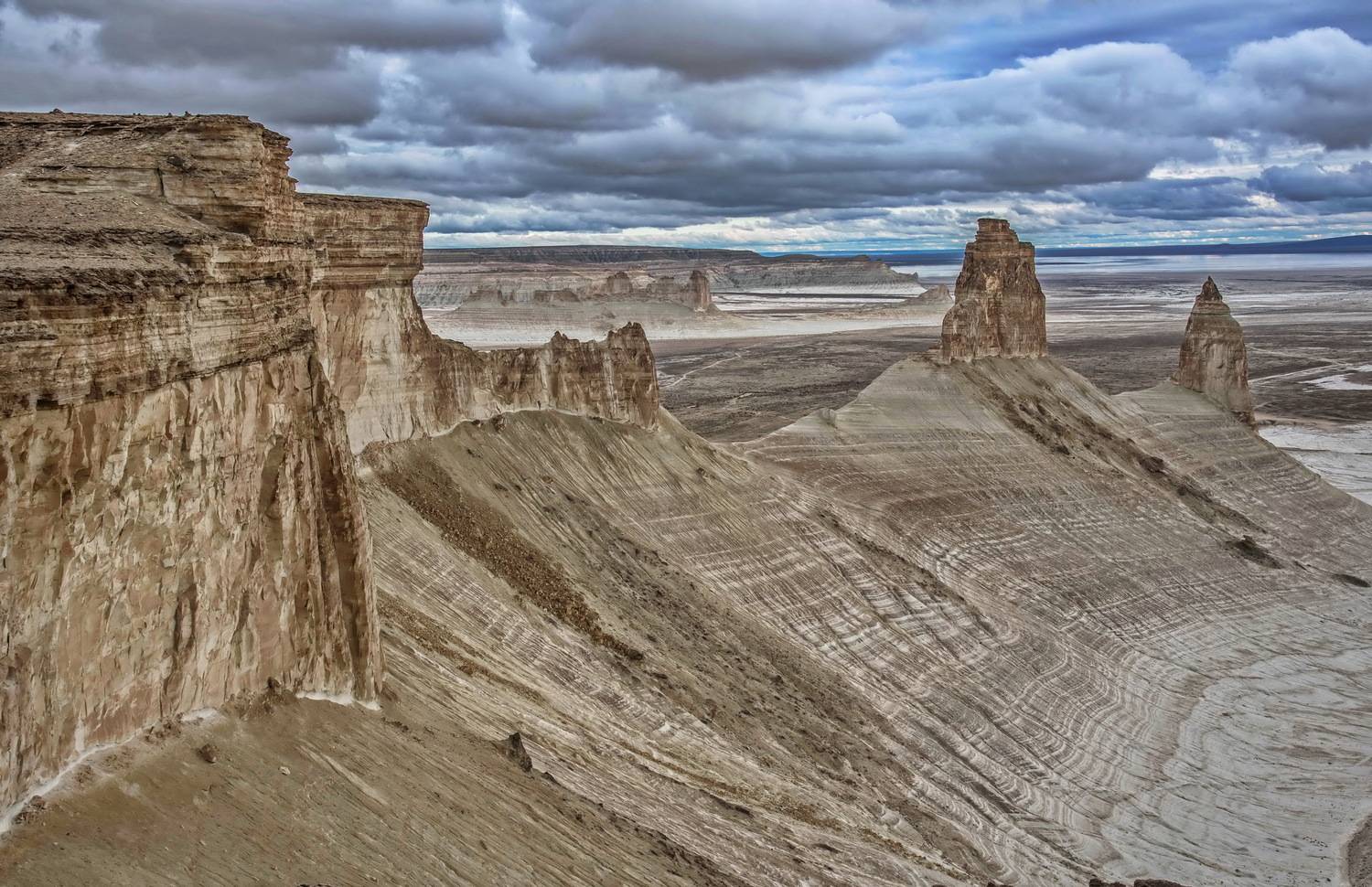 босжира, Евгений Дроботенко