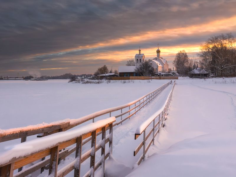 Линии света фото превью