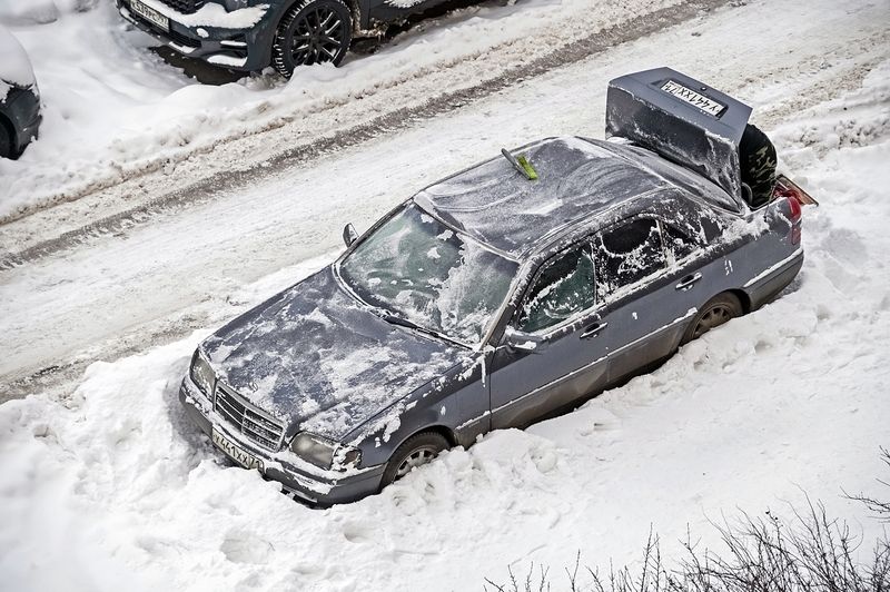 Откопать автомобиль после праздника фото превью