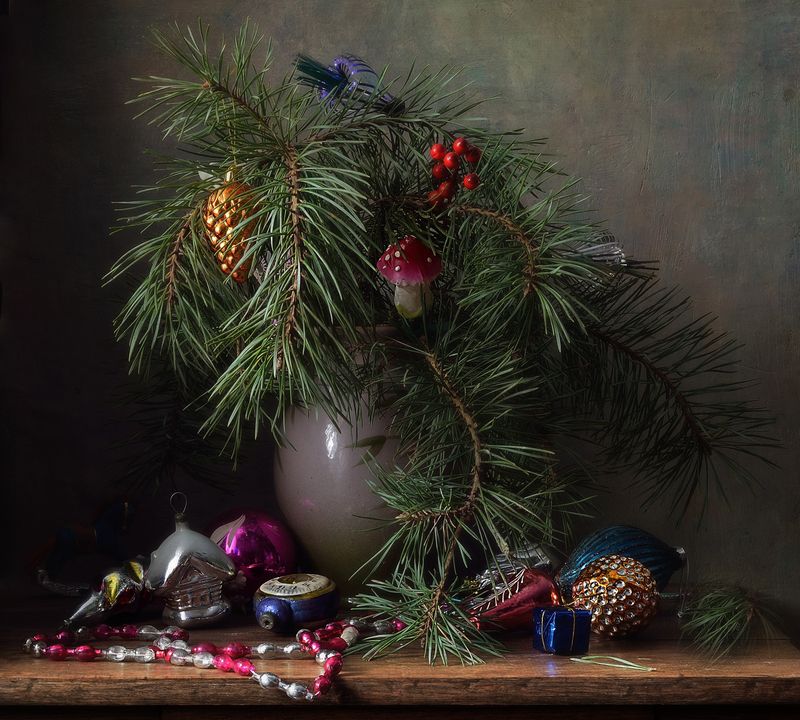 натюрморт,праздник,зима,игрушки,сосна ... фото превью