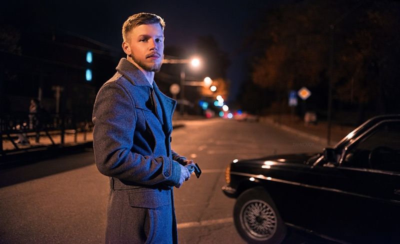 парень, мужчина, модель, ночь, улица, авто, автомобиль, краснодар  фото превью