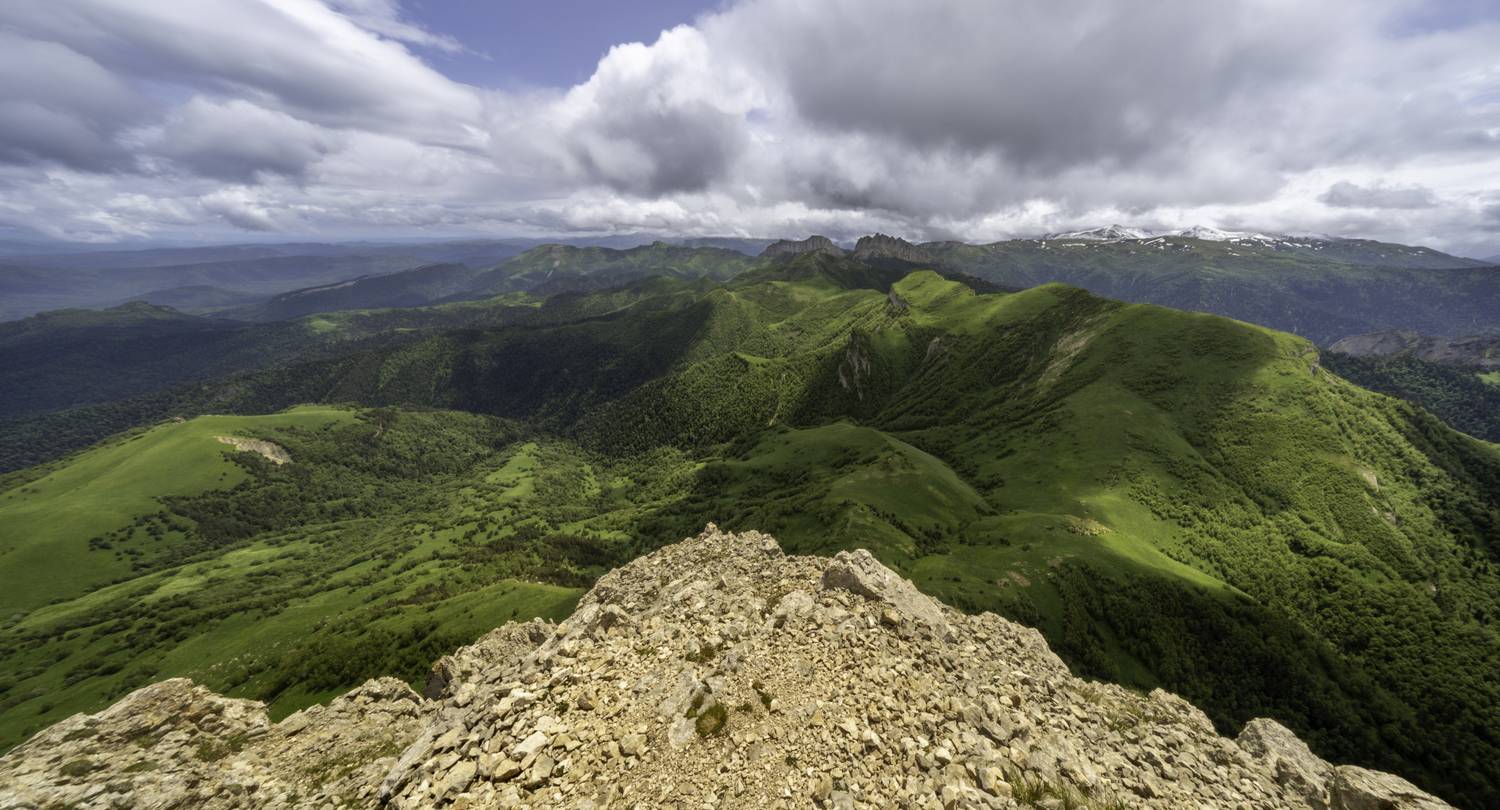 Россия, республика Адыгея, Большой Тхач, Чёртовы ворота, Восточный и Западный Ачешбоки, Гаврилов Юрий