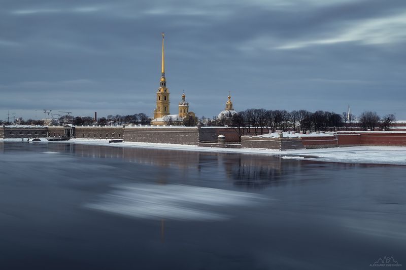 Санкт-Петербург, Петропавловская крепость, ледоход Ледоход у Петропавловской крепости фото превью