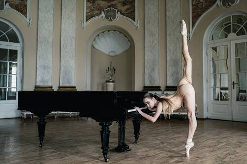 Silence Between Two Notes