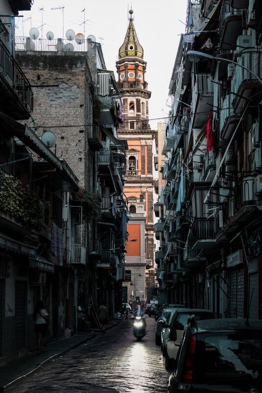 #Building #Sky #Infrastructure #Vehicle #Car #Window #Road surface #Architecture #Neighbourhood #Thoroughfare Basilica фото превью