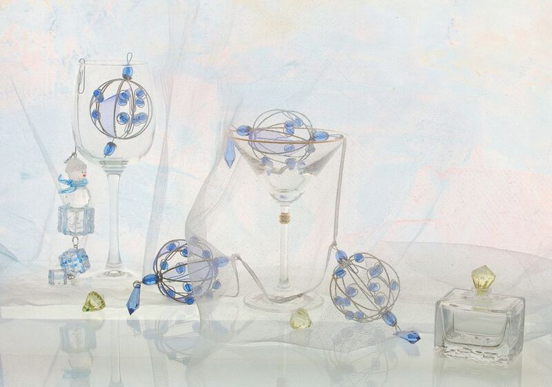 С новогодними игрушками фото превью