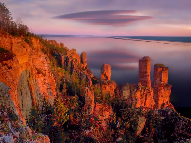 Фототуры с Владимиром Рябковым, #topnature #russpasibo #magic_shots #lovelyRussia #sunset_vision #exclusive_sky  #exclusive_shots #loves_russia2 #photoarena_nature #nature_sultans #nature_perfection #rsa_sky #rsa_sunset #photorussia #rsa_naturepics #sunse На рассвете на Ленских столбах. фото превью